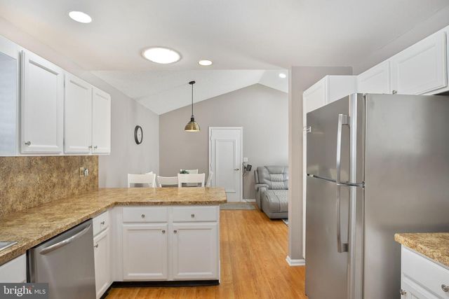 212 N PONDVIEW BLVD, Monroe Township, NJ 08831