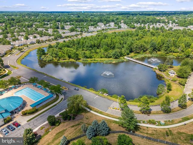 212 N PONDVIEW BLVD, Monroe Township, NJ 08831