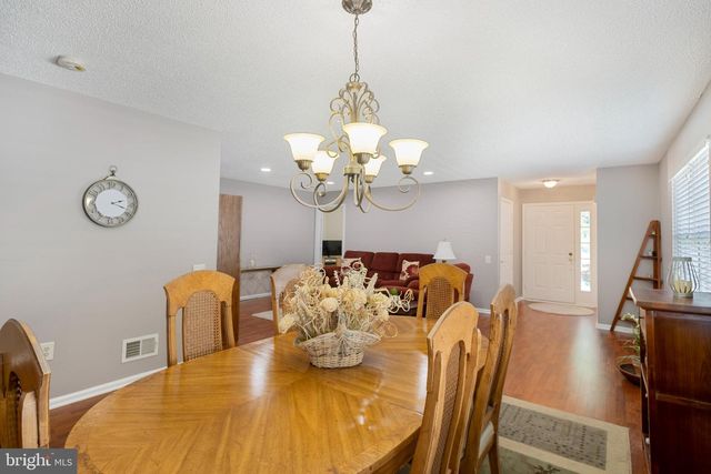 212 N PONDVIEW BLVD, Monroe Township, NJ 08831