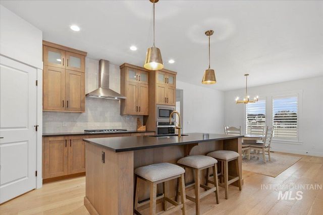 4712 W Apgar St, Meridian, ID 83646