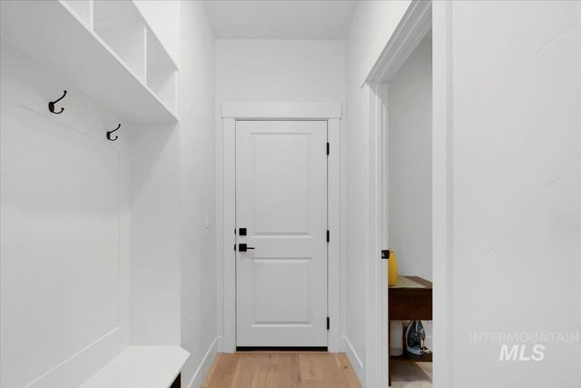 4712 W Apgar St, Meridian, ID 83646