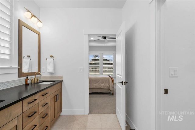 4712 W Apgar St, Meridian, ID 83646