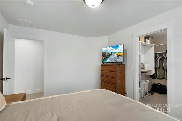 4712 W Apgar St, Meridian, ID 83646