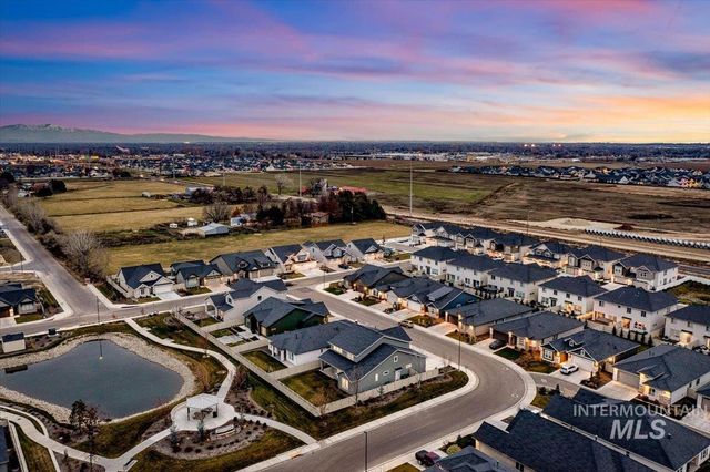 4712 W Apgar St, Meridian, ID 83646