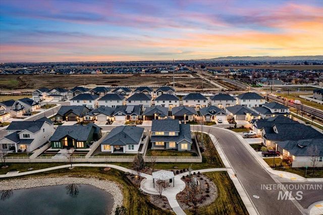 4712 W Apgar St, Meridian, ID 83646