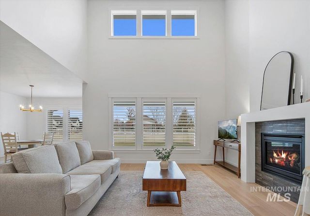 4712 W Apgar St, Meridian, ID 83646