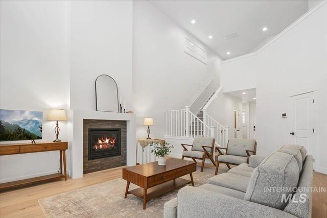 4712 W Apgar St, Meridian, ID 83646