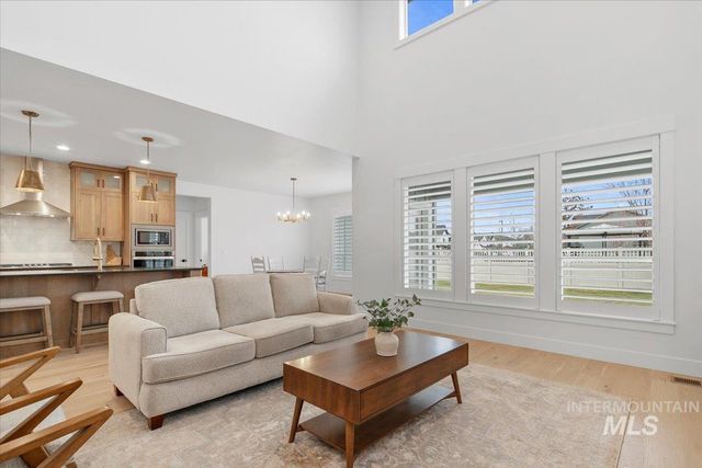 4712 W Apgar St, Meridian, ID 83646