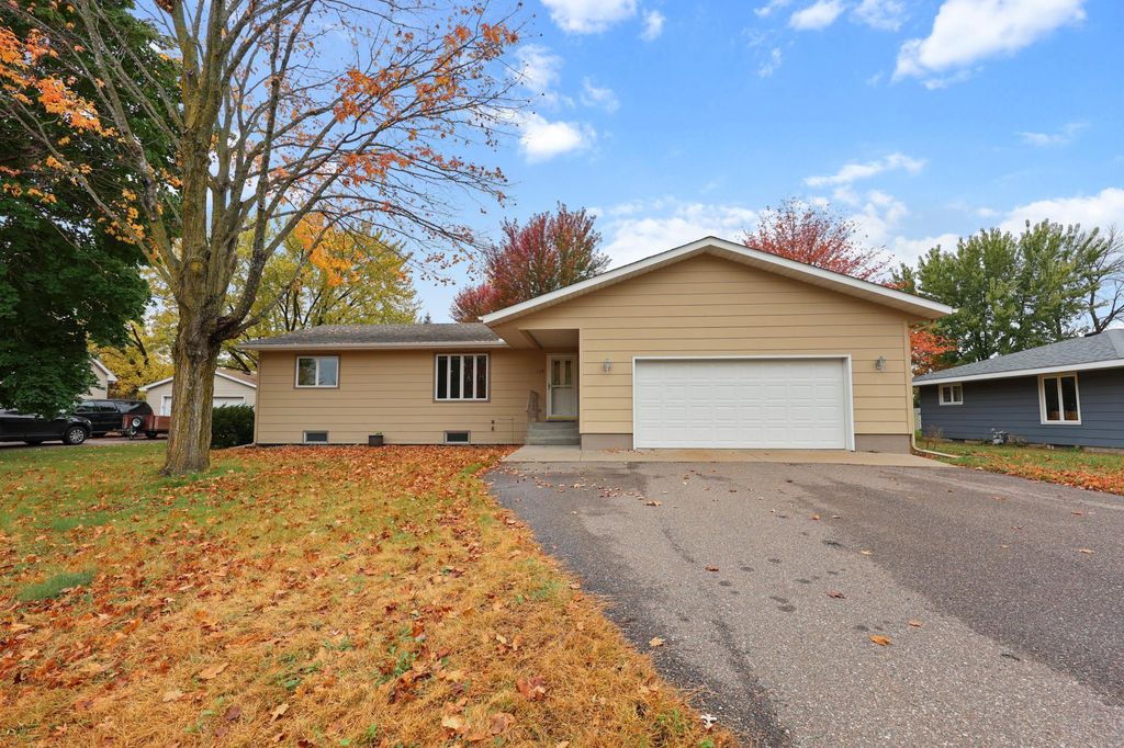 119 16th Avenue SE, Saint Joseph, MN 56374