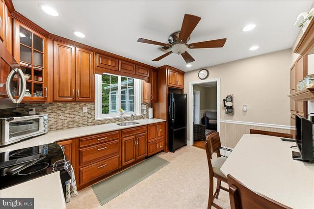 4676 MALDEN DR, Wilmington, DE 19803