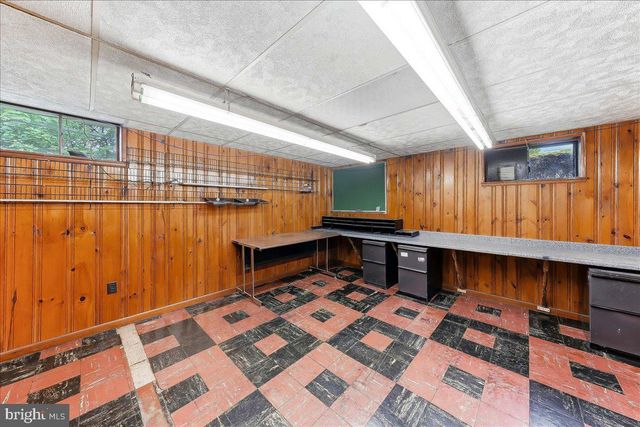 4676 MALDEN DR, Wilmington, DE 19803