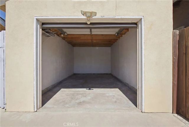 512 S Willowbrook Avenue, Compton, CA 90220