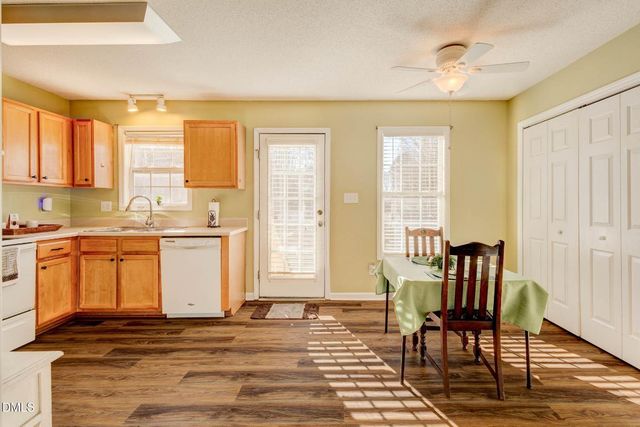 2113 Mckinnon Drive, Clayton, NC 27520