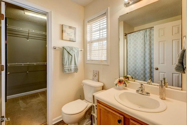 2113 Mckinnon Drive, Clayton, NC 27520