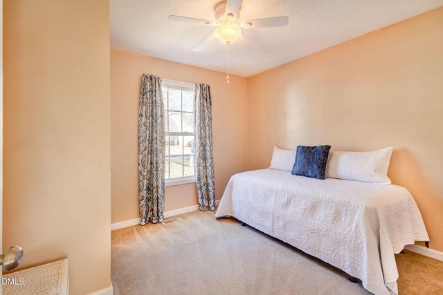 2113 Mckinnon Drive, Clayton, NC 27520