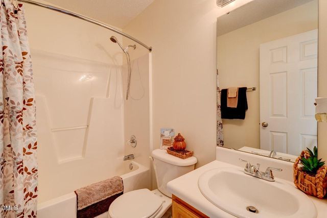 2113 Mckinnon Drive, Clayton, NC 27520