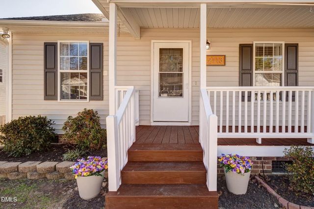 2113 Mckinnon Drive, Clayton, NC 27520