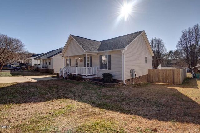 2113 Mckinnon Drive, Clayton, NC 27520