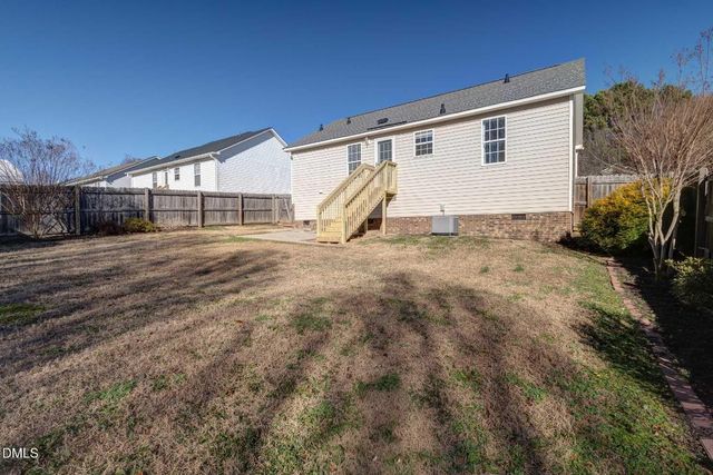 2113 Mckinnon Drive, Clayton, NC 27520