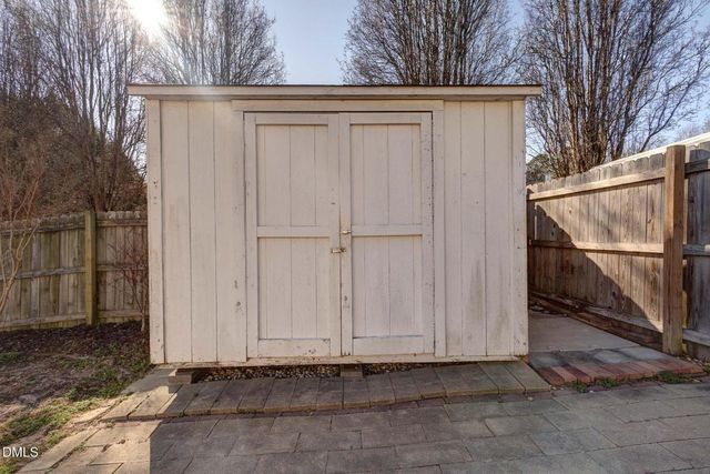 2113 Mckinnon Drive, Clayton, NC 27520