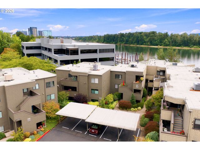 5620 S RIVERSIDE Ln 1, Portland, OR 97239