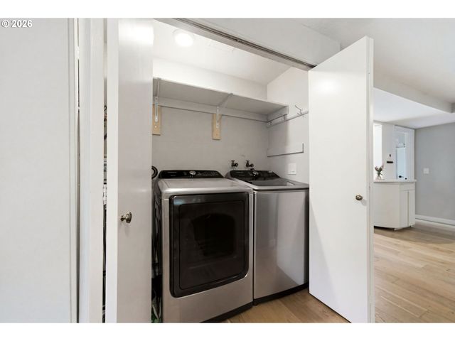 5620 S RIVERSIDE Ln 1, Portland, OR 97239