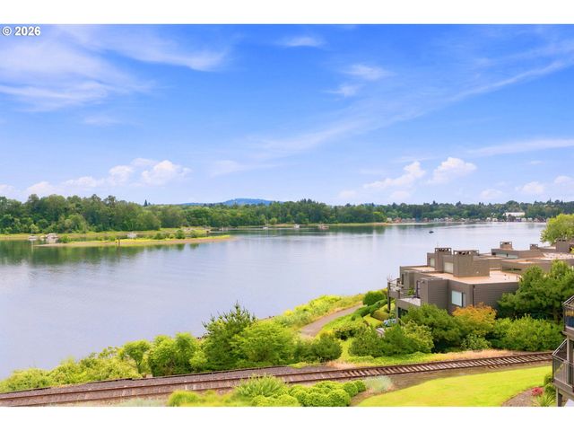 5620 S RIVERSIDE Ln 1, Portland, OR 97239