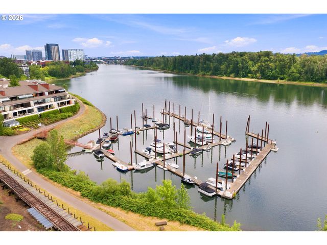 5620 S RIVERSIDE Ln 1, Portland, OR 97239
