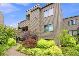 5620 S RIVERSIDE Ln 1, Portland, OR 97239