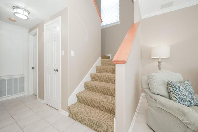 543 Sunset Circle, Galveston, TX 77554