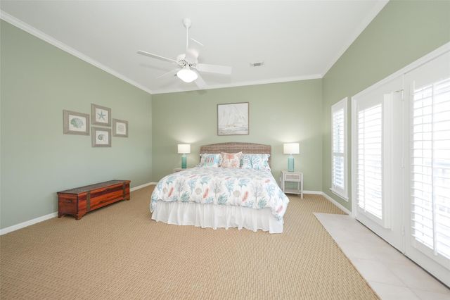543 Sunset Circle, Galveston, TX 77554