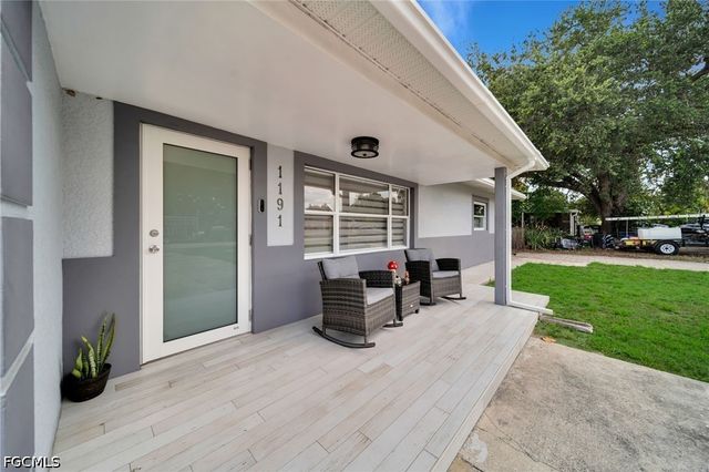1191 Gramac DR, North Fort Myers, FL 33917