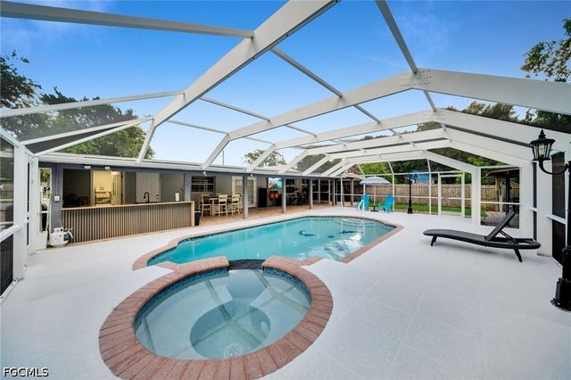 1191 Gramac DR, North Fort Myers, FL 33917
