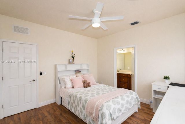 10013 NW 89th Ter, Doral, FL 33178