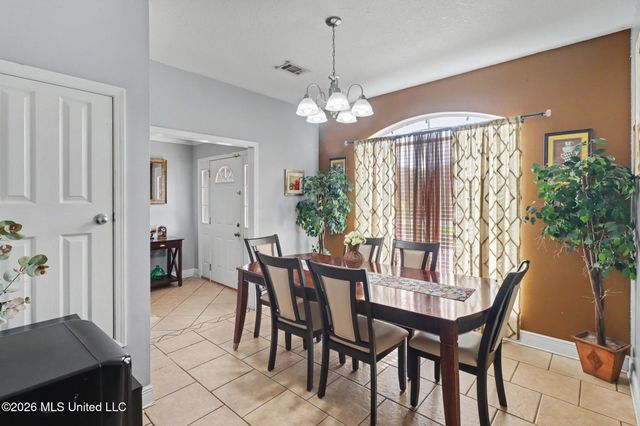 3417 N 11th Street, Ocean Springs, MS 39564