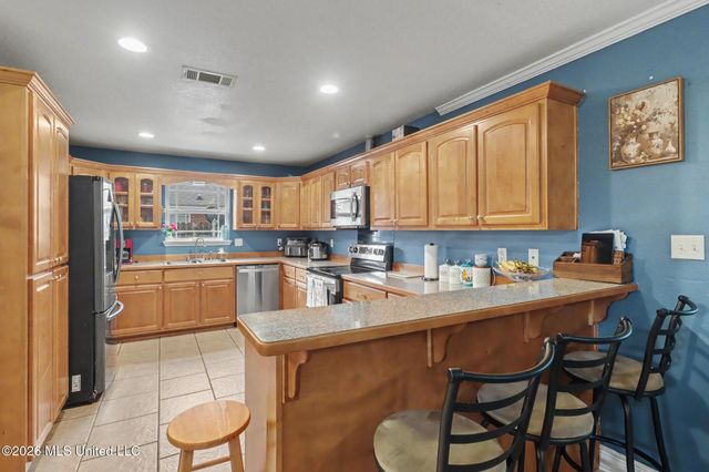 3417 N 11th Street, Ocean Springs, MS 39564