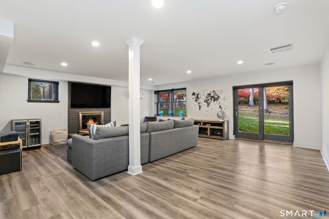 1 Angora Road, Westport, CT 06880