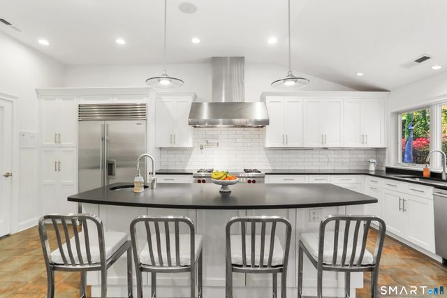 1 Angora Road, Westport, CT 06880