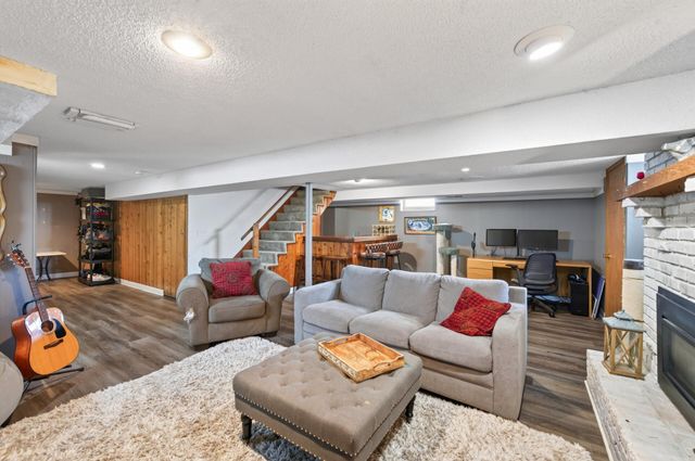 4026 6th Street NE, Columbia Heights, MN 55421