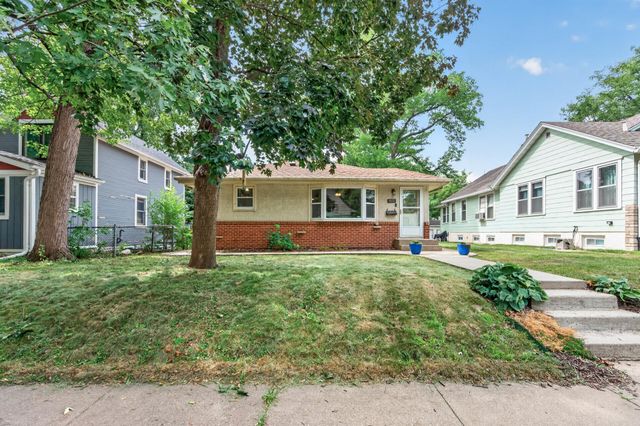 4026 6th Street NE, Columbia Heights, MN 55421