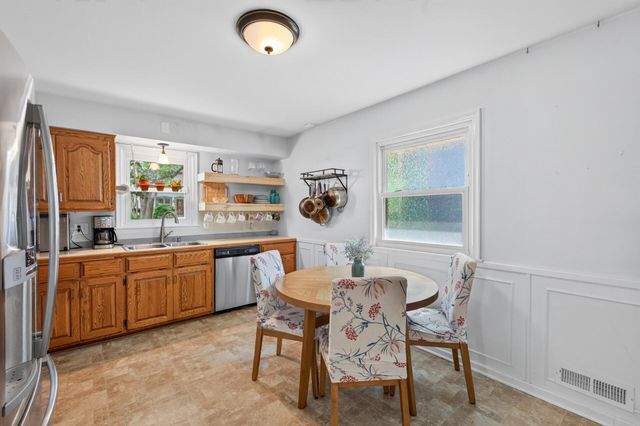 4026 6th Street NE, Columbia Heights, MN 55421