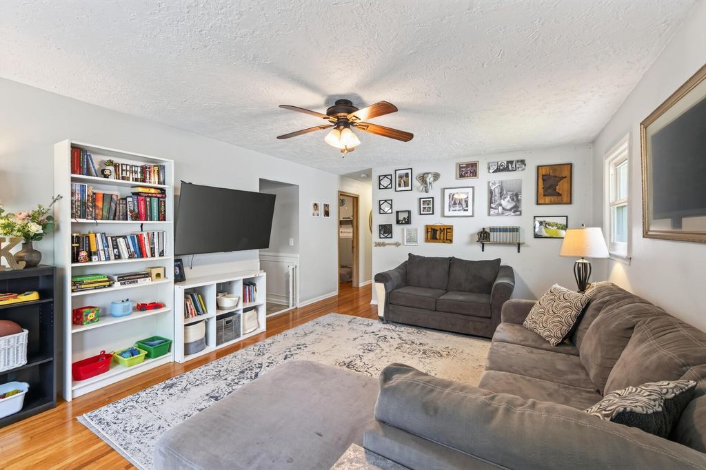 4026 6th Street NE, Columbia Heights, MN 55421 — photo 2
