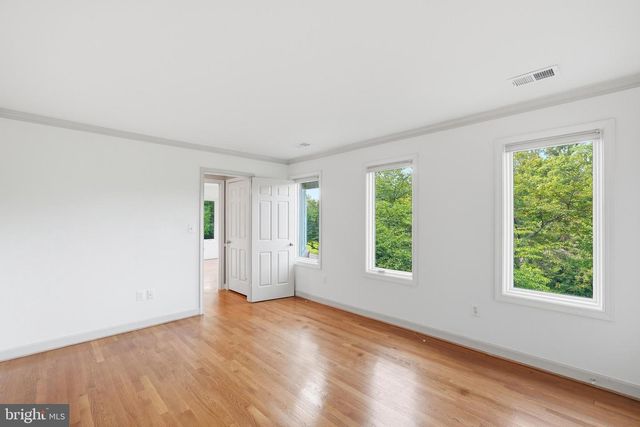 6505 RIVER RD, Bethesda, MD 20817