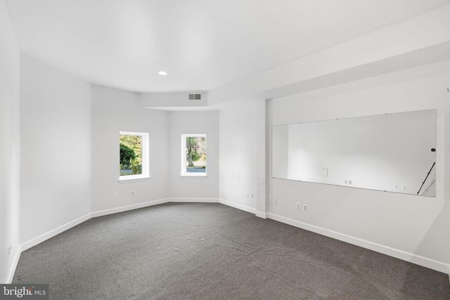 6505 RIVER RD, Bethesda, MD 20817
