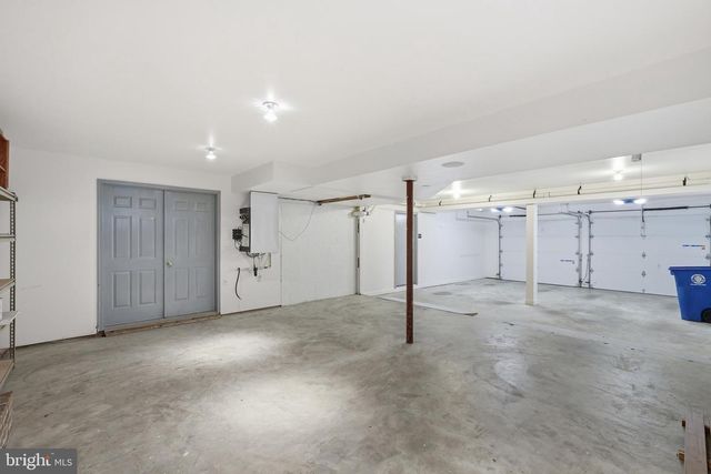 6505 RIVER RD, Bethesda, MD 20817