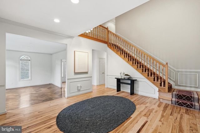 6505 RIVER RD, Bethesda, MD 20817