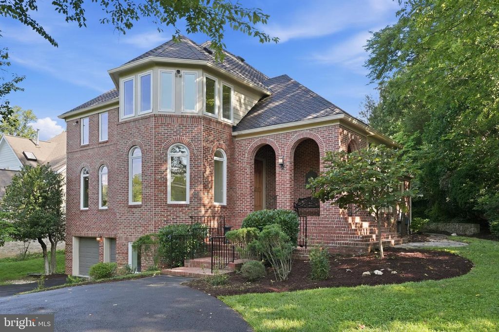 6505 RIVER RD, Bethesda, MD 20817