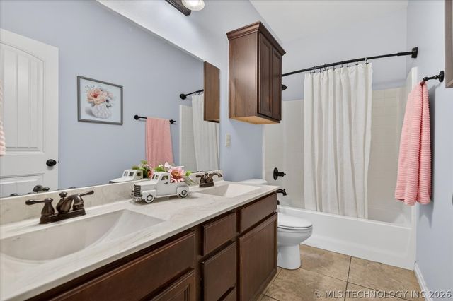 2316 Jefferson Road, Bartlesville, OK 74006