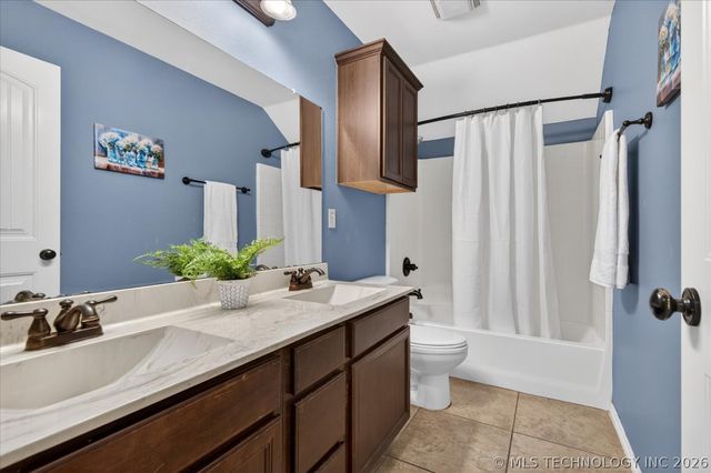 2316 Jefferson Road, Bartlesville, OK 74006
