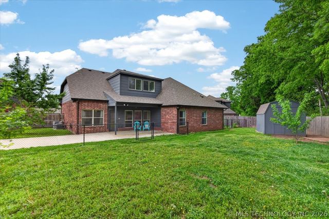 2316 Jefferson Road, Bartlesville, OK 74006
